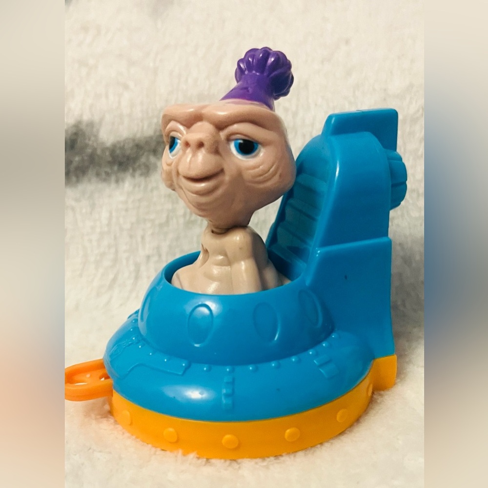 1994 E.T. The Extra Terrestrial Happy Birthday Train Car  McDonald’s Meal Toy